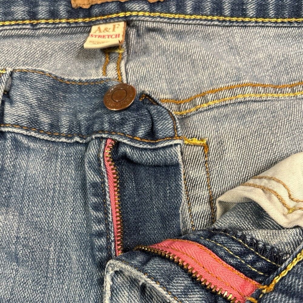 Abercrombie & Fitch Y2K Denim Stretch Bermuda Shorts Low Rise Cuffed Size 10 - Picture 7 of 9
